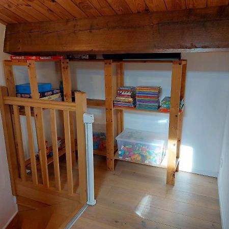 La Cambuse Des Gones - Gite 3 Chambres Thurins Exterior foto